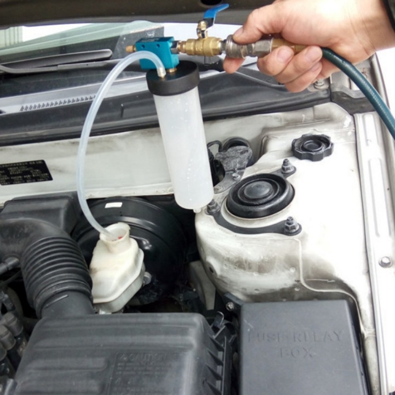 Brake Bleeder Kit - 車のブレーキブリーダー油圧ポンピング流体ポンプキット流体オイル交換パージタンクチューブ修復ツールトラックオートバイアクセサリー