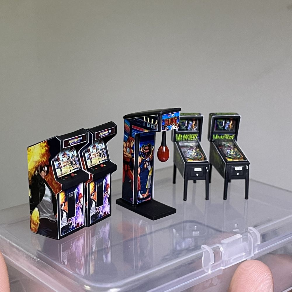 1:64 スケールアーケードピンボールマシンミニチュアモデル - Auto Repair Shop Japan のレビューと価格